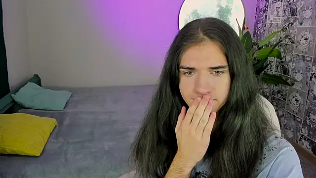 Snapshot of Harvey_Hair chatting on 11/25/25, 03:01 Harvey Hair online show from 11/25/25, 03:01