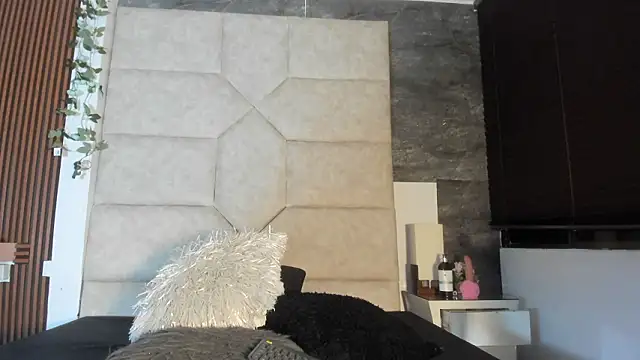 Liia Leens online show from 02/14/26, 04:31