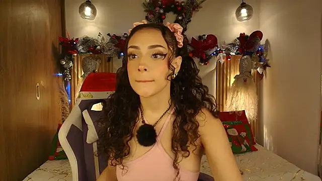 Snapshot of Kat_Saky chatting on 11/12/25, 11:47 Kat Saky online show from 11/12/25, 11:47