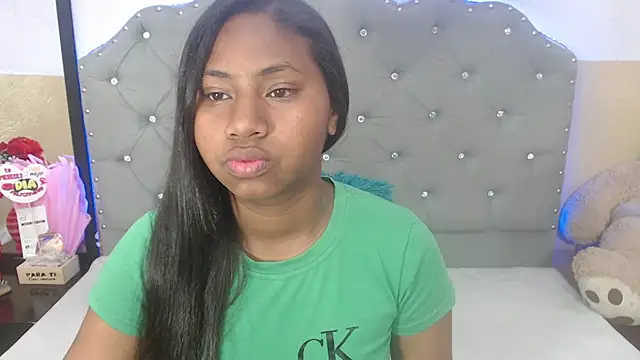 valentinavega18x online show from 11/26/25, 04:13