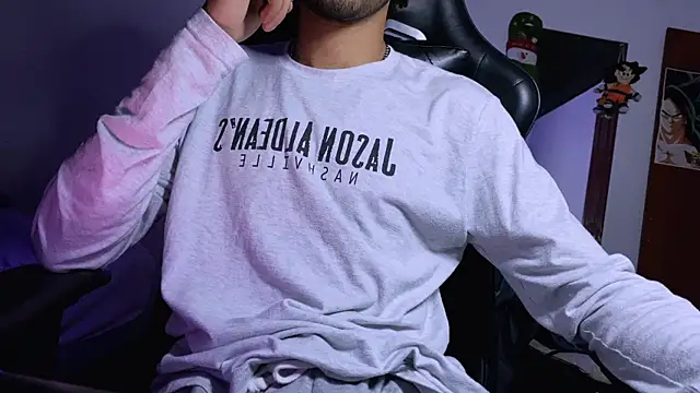 Snapshot of 3v1l chatting on 12/03/25, 01:35 3v1l online show from 12/03/25, 01:35