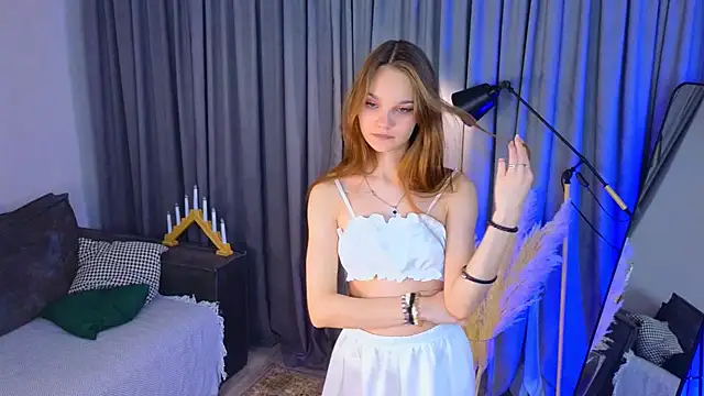 KarlaMagnett online show from 11/21/25, 03:22