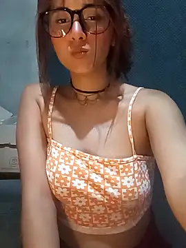 Snapshot of lola_mamadas chatting on 11/13/25, 03:27 lola mamadas online show from 11/13/25, 03:27