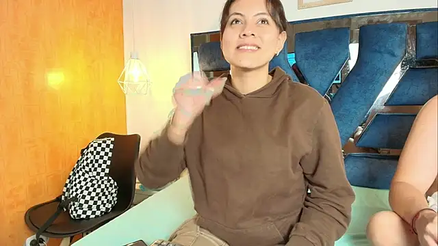 Snapshot of Zoe_And_Dylan_ chatting on 02/09/26, 12:42 Zoe And Dylan online show from 02/09/26, 12:42