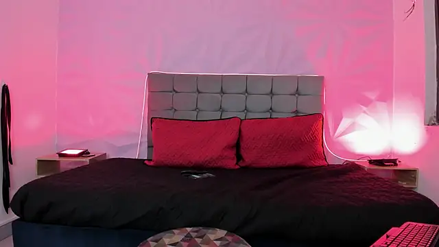 Snapshot of MadameLilith_cg chatting on 12/04/25, 12:36 MadameLilith cg online show from 12/04/25, 12:36