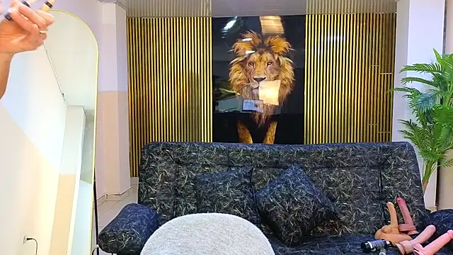 Snapshot of malen_fitnessmilf chatting on 03/12/26, 12:22 malen fitnessmilf online show from 03/12/26, 12:22