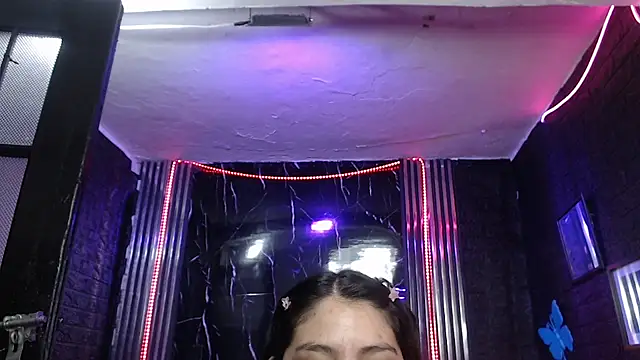 Snapshot of lehia_285 chatting on 05/04/26, 01:18 lehia 285 online show from 05/04/26, 01:18