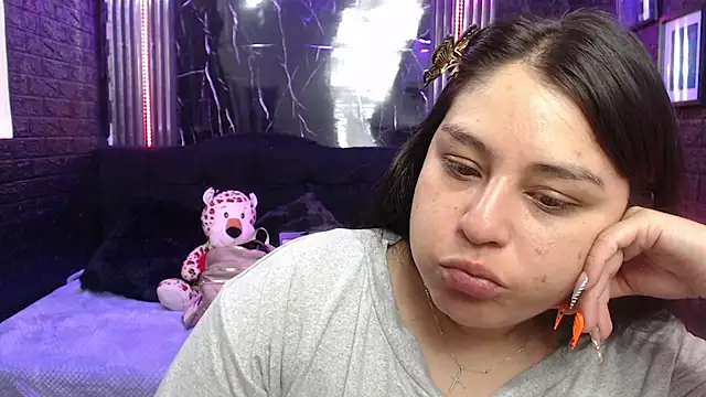 Snapshot of lehia_285 chatting on 05/08/26, 01:05 lehia 285 online show from 05/08/26, 01:05