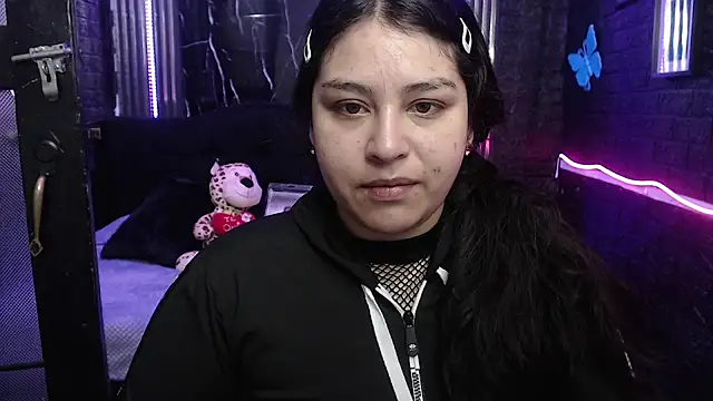 Snapshot of lehia_285 chatting on 05/18/26, 01:06 lehia 285 online show from 05/18/26, 01:06
