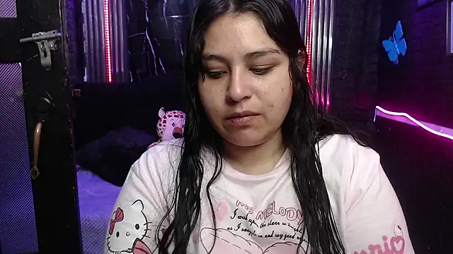 Snapshot of lehia_285 chatting on 05/25/26, 01:17 lehia 285 online show from 05/25/26, 01:17