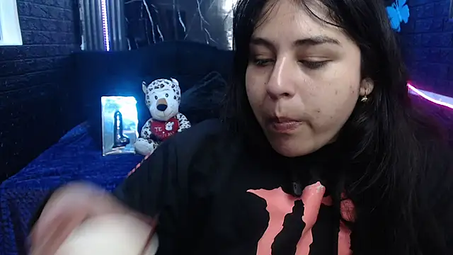 Snapshot of lehia_285 chatting on 06/03/26, 01:14 lehia 285 online show from 06/03/26, 01:14