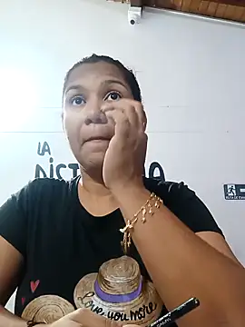 Snapshot of Samaraa_Lee chatting on 11/07/25, 11:43 Samaraa Lee online show from 11/07/25, 11:43