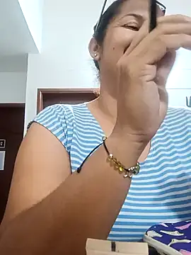 Samaraa Lee online show from 11/14/25, 12:26