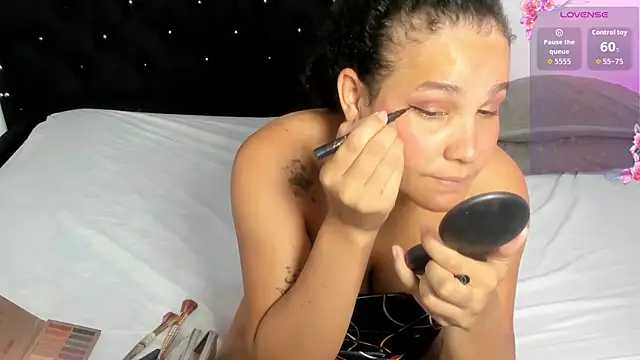 Snapshot of Olena_hot10 chatting on 12/18/25, 02:01 Olena hot10 online show from 12/18/25, 02:01