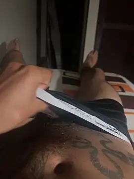 Snapshot of tevoyagustar69 chatting on 03/01/26, 08:27 tevoyagustar69 online show from 03/01/26, 08:27