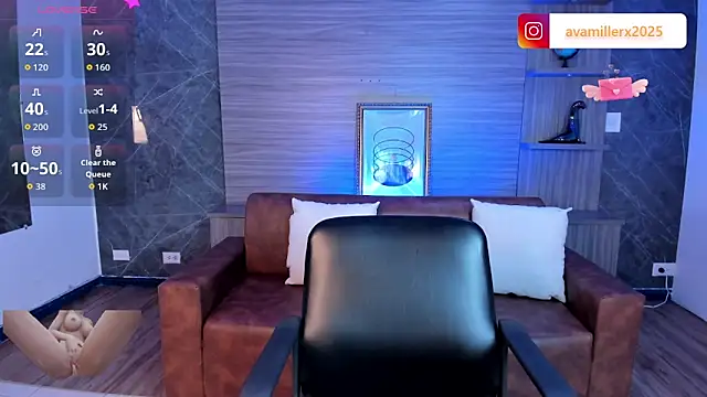 Snapshot of Ava-miller chatting on 11/26/25, 01:23 Ava-miller online show from 11/26/25, 01:23