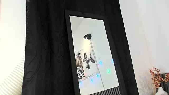 Cloe Bonne online show from 12/22/25, 07:33