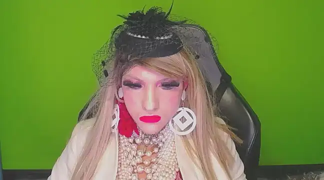 Snapshot of VanesaCrossic chatting on 03/23/25, 05:10 VanesaCrossic online show from 03/23/25, 05:10