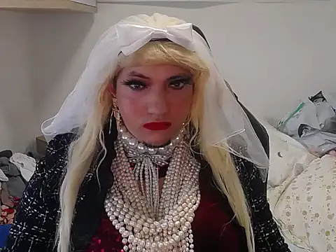 VanesaCrossic online show from 05/07/26, 08:31