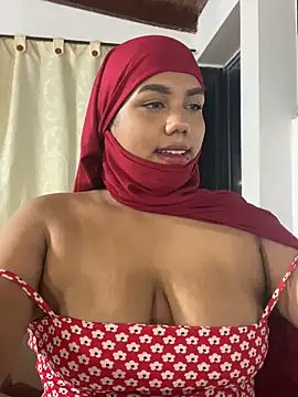 Snapshot of kadira6_ chatting on 11/25/25, 11:38 kadira6 online show from 11/25/25, 11:38