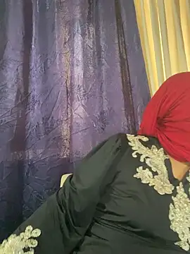 Snapshot of kadira6_ chatting on 11/28/25, 01:14 kadira6 online show from 11/28/25, 01:14