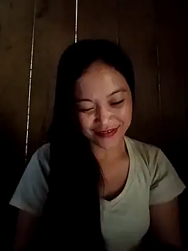 Snapshot of Alice-567 chatting on 04/17/26, 01:08 Alice-567 online show from 04/17/26, 01:08