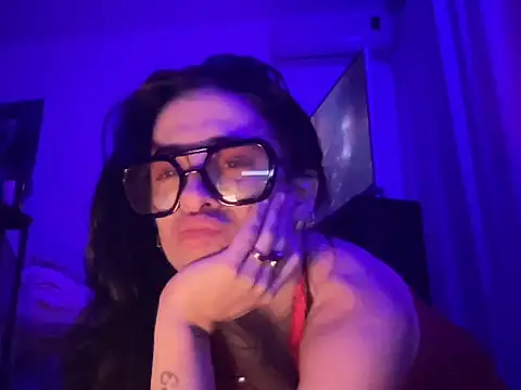 Snapshot of gatburna chatting on 11/09/25, 02:10 gatburna online show from 11/09/25, 02:10