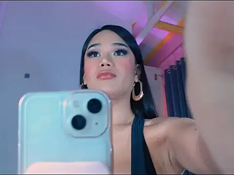 Snapshot of transSTARprincess chatting on 11/13/25, 04:06 transSTARprincess online show from 11/13/25, 04:06