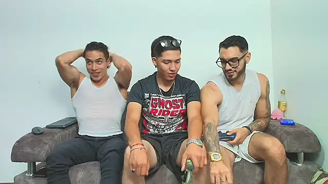 thebadboys05 online show from 11/23/25, 04:12