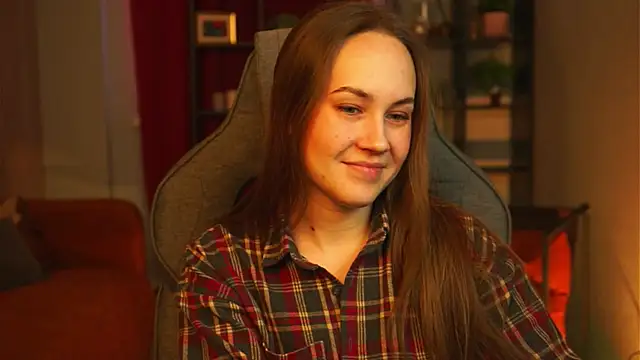 Snapshot of ElinVale chatting on 02/13/26, 12:12 ElinVale online show from 02/13/26, 12:12