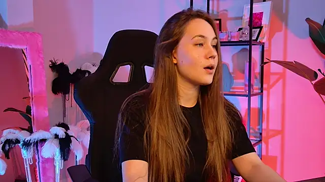 Snapshot of ElinVale chatting on 03/21/26, 02:53 ElinVale online show from 03/21/26, 02:53