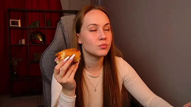 Snapshot of ElinVale chatting on 04/01/26, 08:48 ElinVale online show from 04/01/26, 08:48