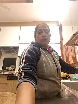 Hot-Sana2 online show from 11/24/25, 06:57