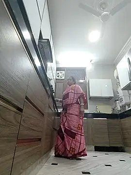 Snapshot of Hot-Sana2 chatting on 04/16/26, 01:23 Hot-Sana2 online show from 04/16/26, 01:23