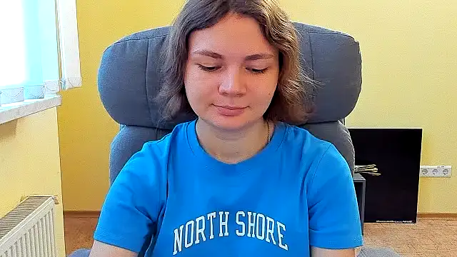 Snapshot of Stella-Maers chatting on 11/20/25, 08:25 Stella-Maers online show from 11/20/25, 08:25