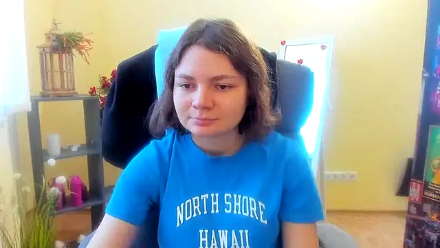 Snapshot of Stella-Maers chatting on 12/18/25, 08:20 Stella-Maers online show from 12/18/25, 08:20