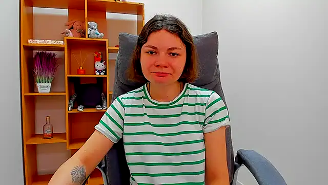 Snapshot of Stella-Maers chatting on 03/18/26, 08:06 Stella-Maers online show from 03/18/26, 08:06