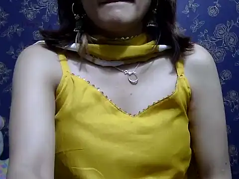 Snapshot of maira_33 chatting on 02/14/26, 02:36 maira 33 online show from 02/14/26, 02:36