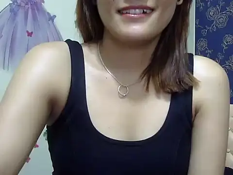 Snapshot of maira_33 chatting on 04/03/26, 07:50 maira 33 online show from 04/03/26, 07:50