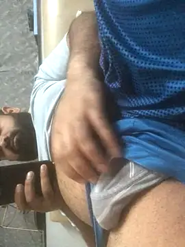 Snapshot of alan0ass chatting on 12/16/25, 06:35 alan0ass online show from 12/16/25, 06:35