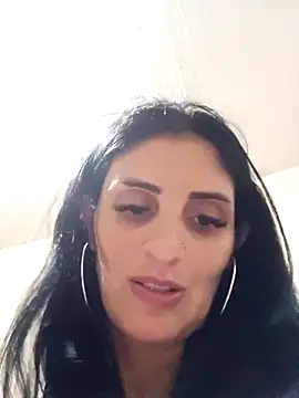 Snapshot of arybiten chatting on 02/22/26, 01:09 arybiten online show from 02/22/26, 01:09