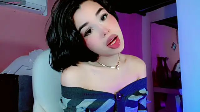 Snapshot of ClaudiaSophia chatting on 11/10/25, 11:42 ClaudiaSophia online show from 11/10/25, 11:42