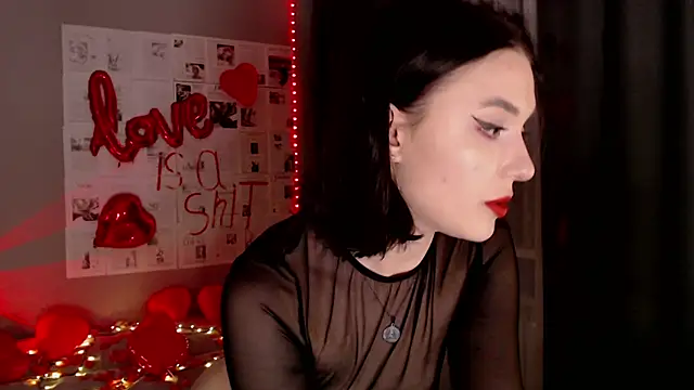 Snapshot of dolll_maiya chatting on 02/14/26, 07:21 dolll maiya online show from 02/14/26, 07:21