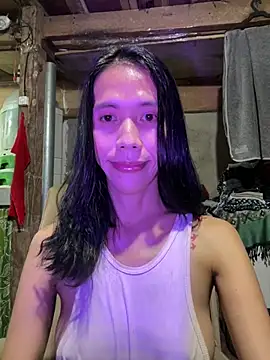 Snapshot of bellaUtops chatting on 04/06/26, 08:10 bellaUtops online show from 04/06/26, 08:10