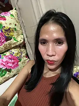 Snapshot of bellaUtops chatting on 05/10/26, 04:39 bellaUtops online show from 05/10/26, 04:39