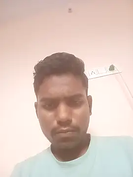 Snapshot of marathicpl25 chatting on 11/23/25, 10:15 marathicpl25 online show from 11/23/25, 10:15