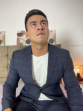 Snapshot of Chris_Clarck chatting on 12/14/25, 08:02 Chris Clarck online show from 12/14/25, 08:02