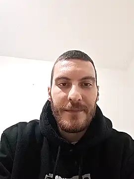 Snapshot of Zoomorris chatting on 12/04/25, 03:16 Zoomorris online show from 12/04/25, 03:16