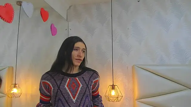 Snapshot of laurettedela_rouse chatting on 11/07/25, 11:10 laurettedela rouse online show from 11/07/25, 11:10