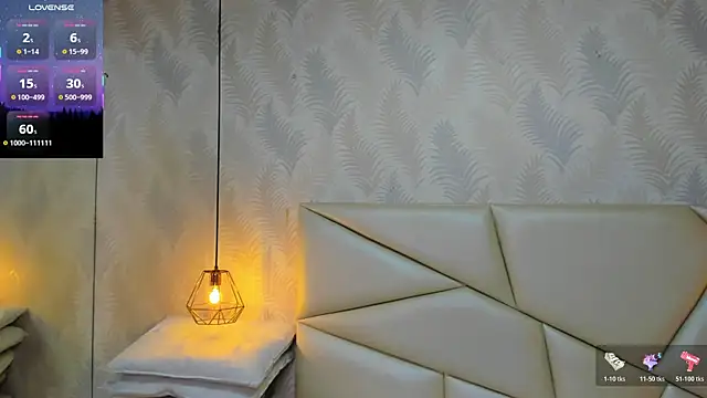 Snapshot of laurettedela_rouse chatting on 11/28/25, 10:29 laurettedela rouse online show from 11/28/25, 10:29